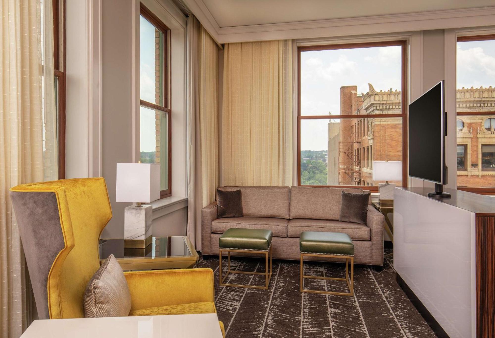 Doubletree By Hilton Youngstown Downtown Ngoại thất bức ảnh