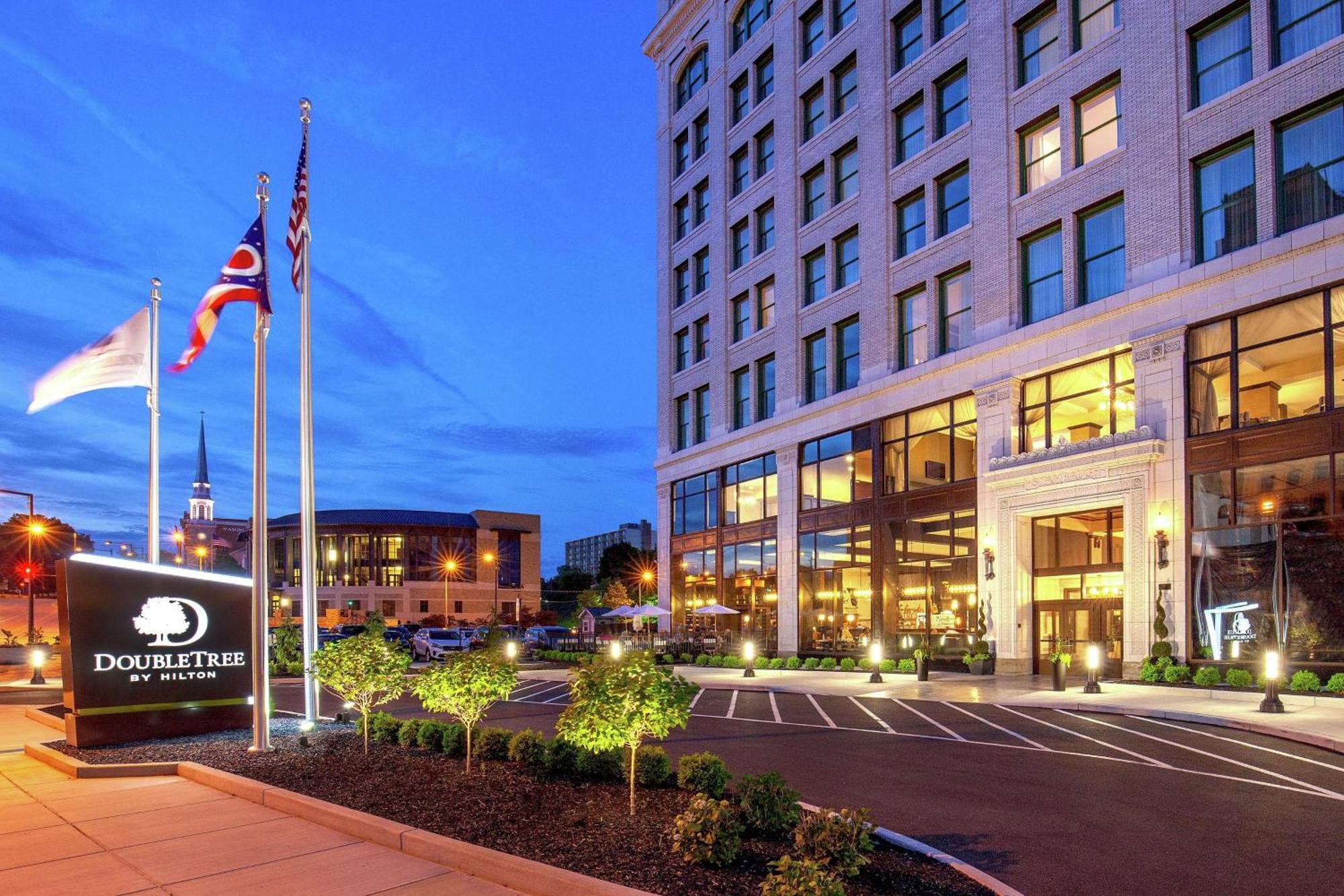Doubletree By Hilton Youngstown Downtown Ngoại thất bức ảnh
