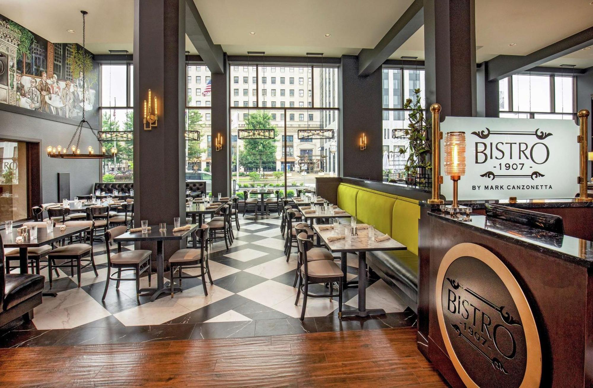 Doubletree By Hilton Youngstown Downtown Ngoại thất bức ảnh